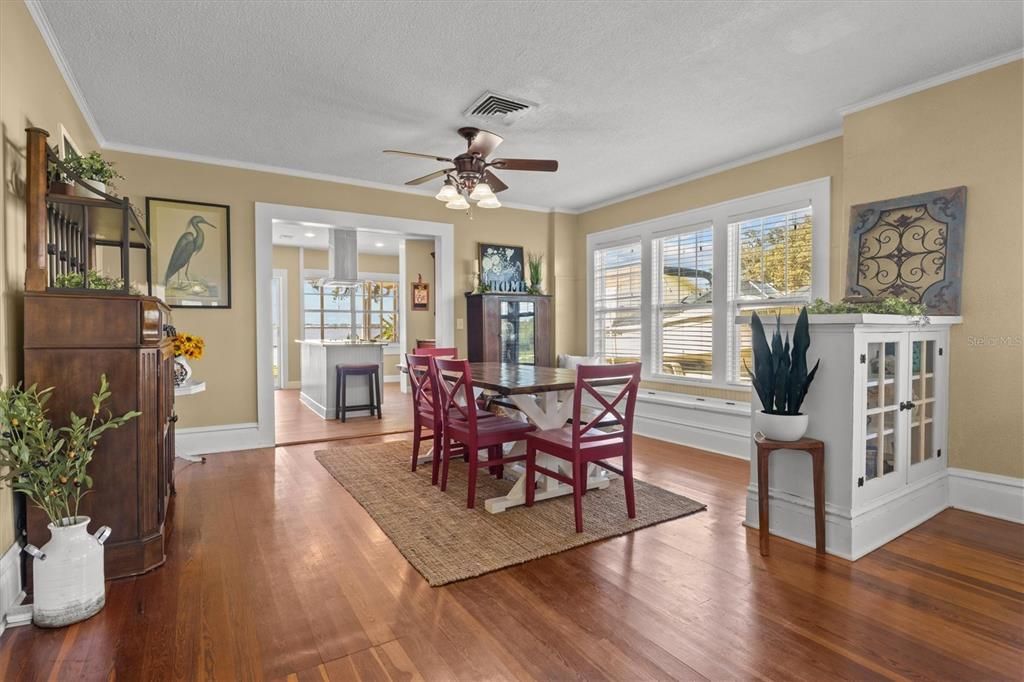 Active With Contract: $415,000 (2 beds, 2 baths, 1786 Square Feet)