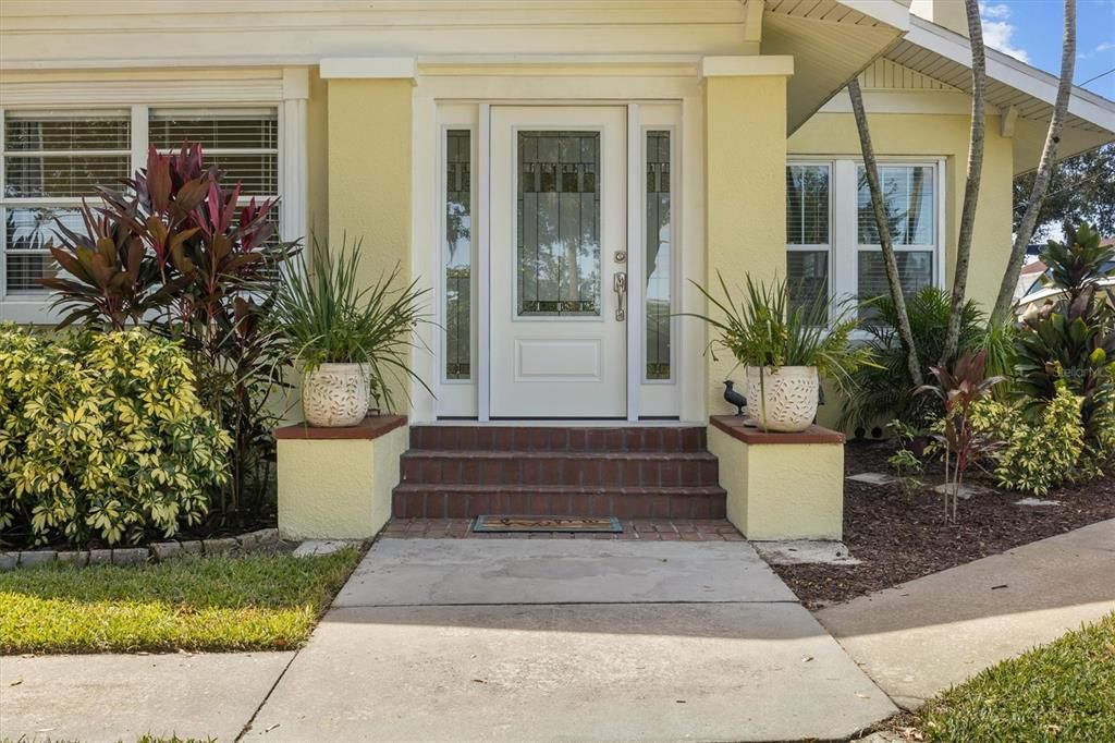 Active With Contract: $415,000 (2 beds, 2 baths, 1786 Square Feet)