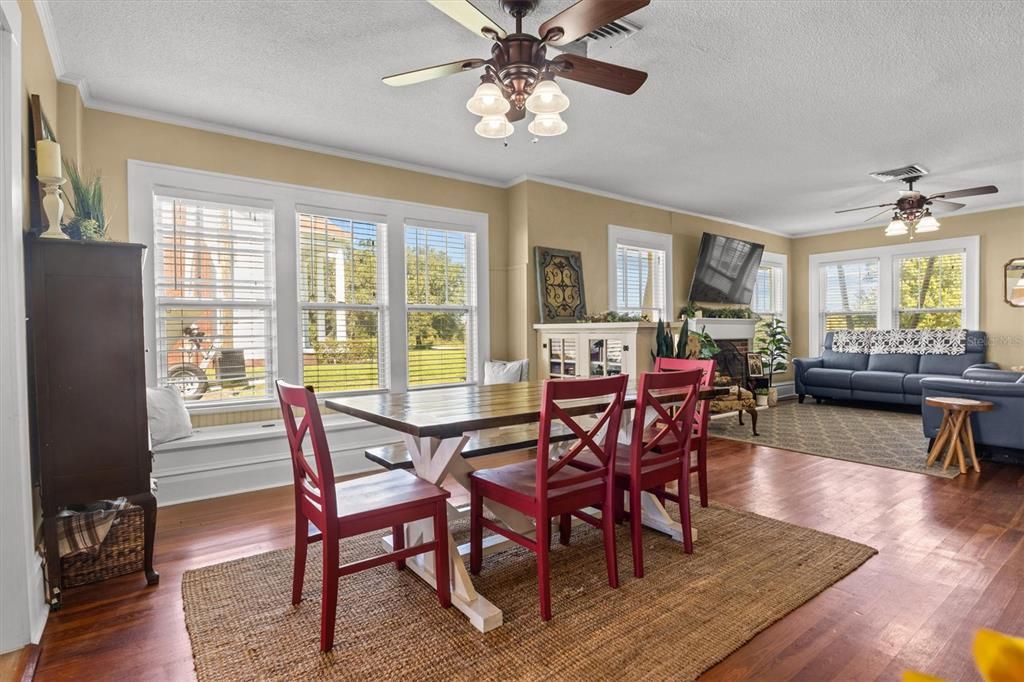 Active With Contract: $415,000 (2 beds, 2 baths, 1786 Square Feet)