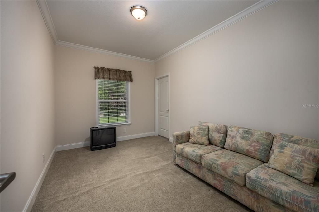 For Sale: $450,000 (3 beds, 2 baths, 1595 Square Feet)