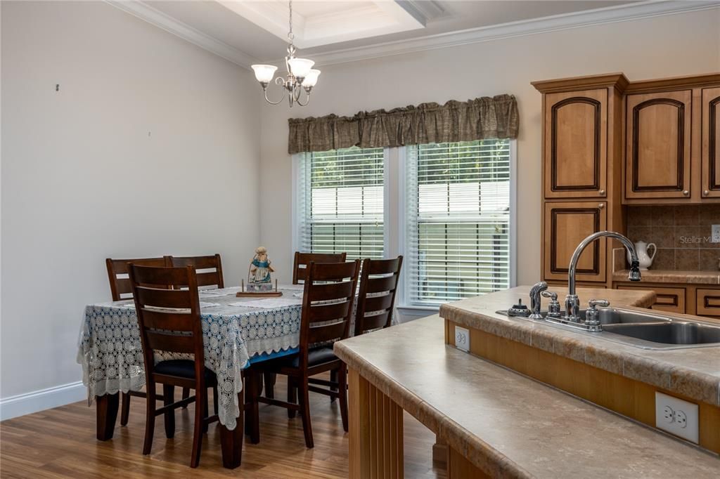 For Sale: $450,000 (3 beds, 2 baths, 1595 Square Feet)