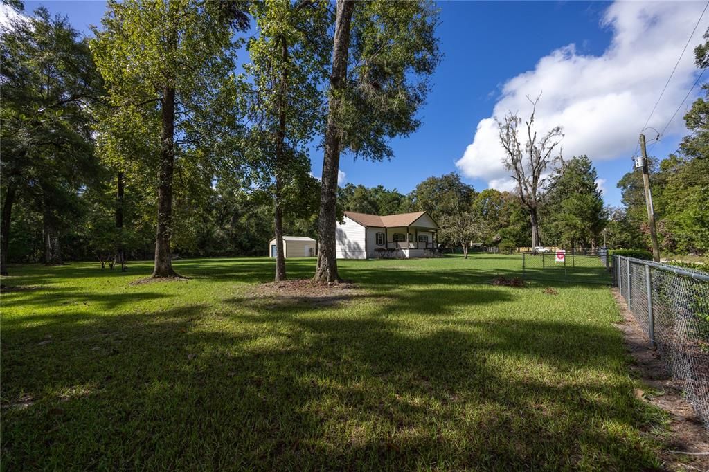 For Sale: $450,000 (3 beds, 2 baths, 1595 Square Feet)