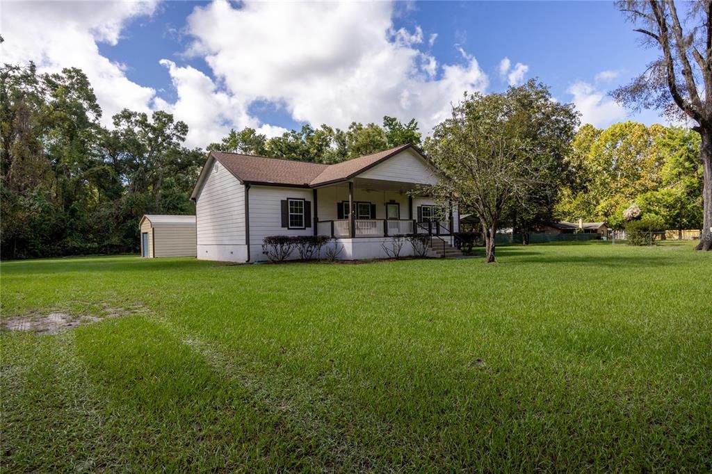 For Sale: $450,000 (3 beds, 2 baths, 1595 Square Feet)