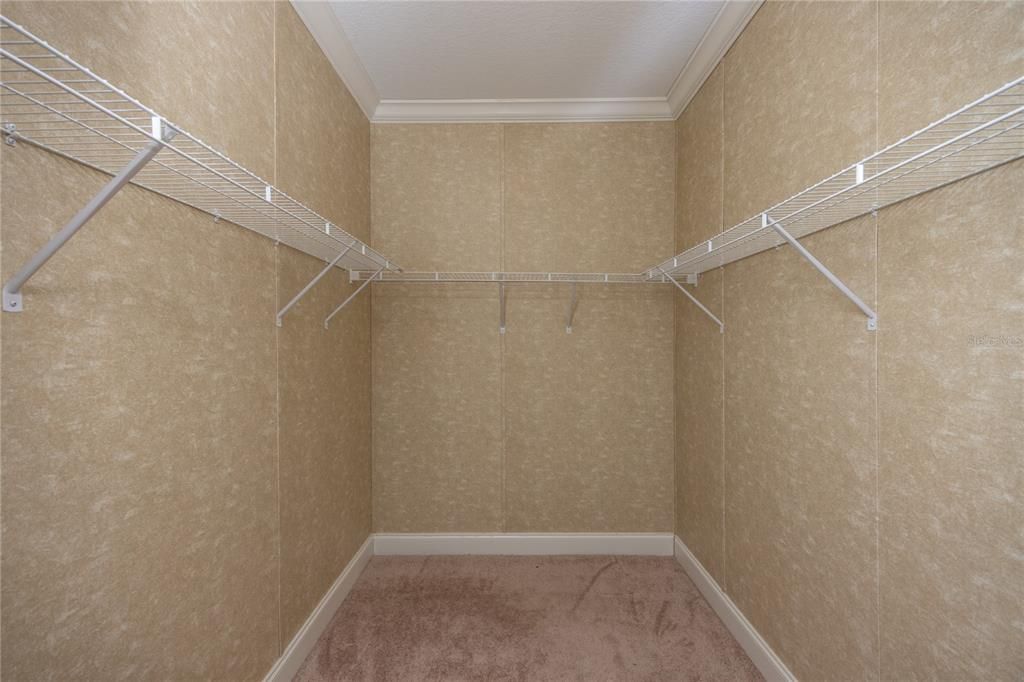 For Sale: $450,000 (3 beds, 2 baths, 1595 Square Feet)