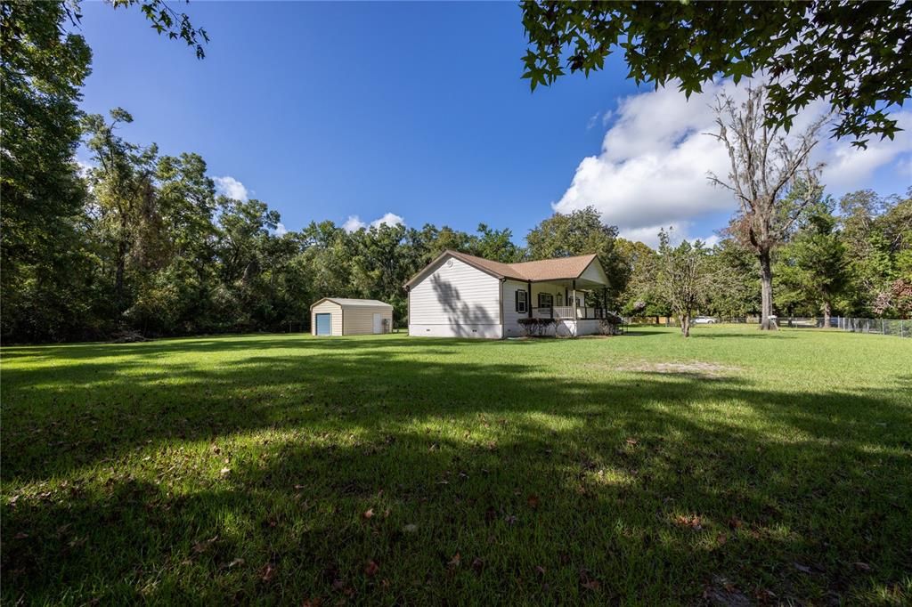 For Sale: $450,000 (3 beds, 2 baths, 1595 Square Feet)