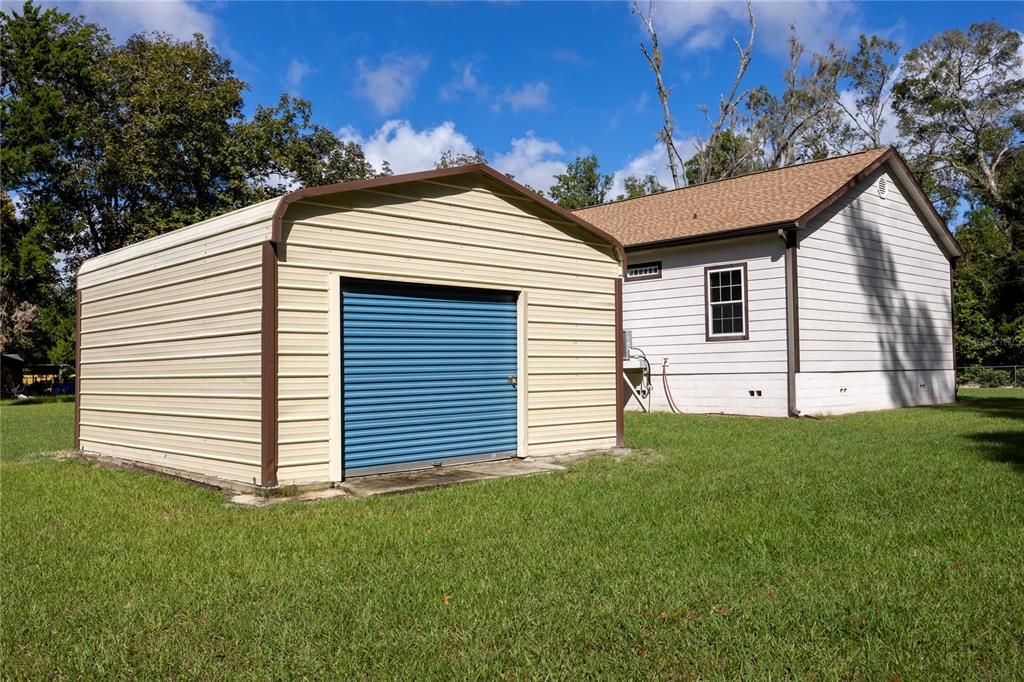 For Sale: $450,000 (3 beds, 2 baths, 1595 Square Feet)