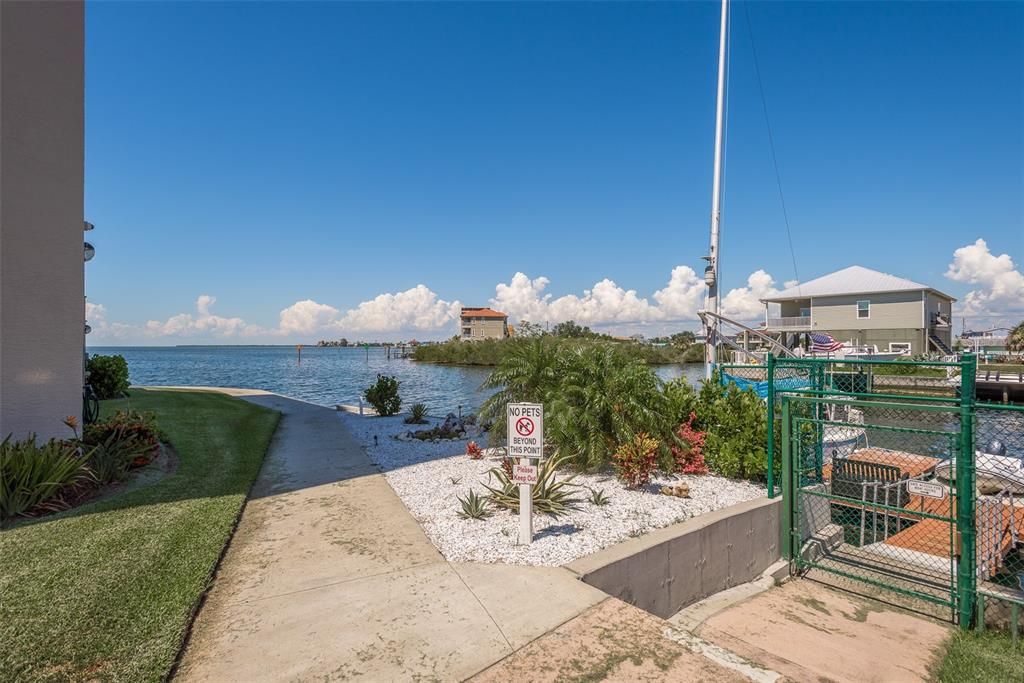 For Sale: $385,000 (2 beds, 2 baths, 1236 Square Feet)