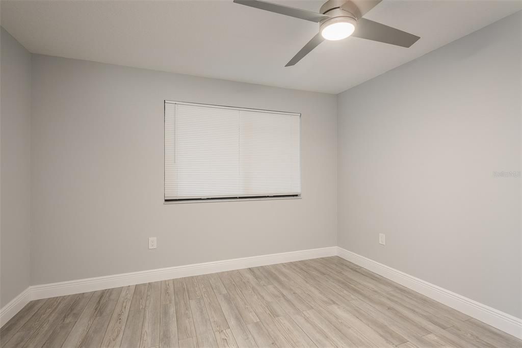 For Sale: $385,000 (2 beds, 2 baths, 1236 Square Feet)