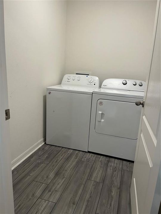 出租: $2,300 (3 贝兹, 2 浴室, 1858 平方英尺)