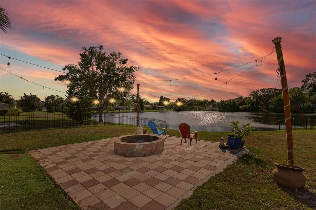 En Venta: $459,000 (4 camas, 2 baños, 2072 Pies cuadrados)