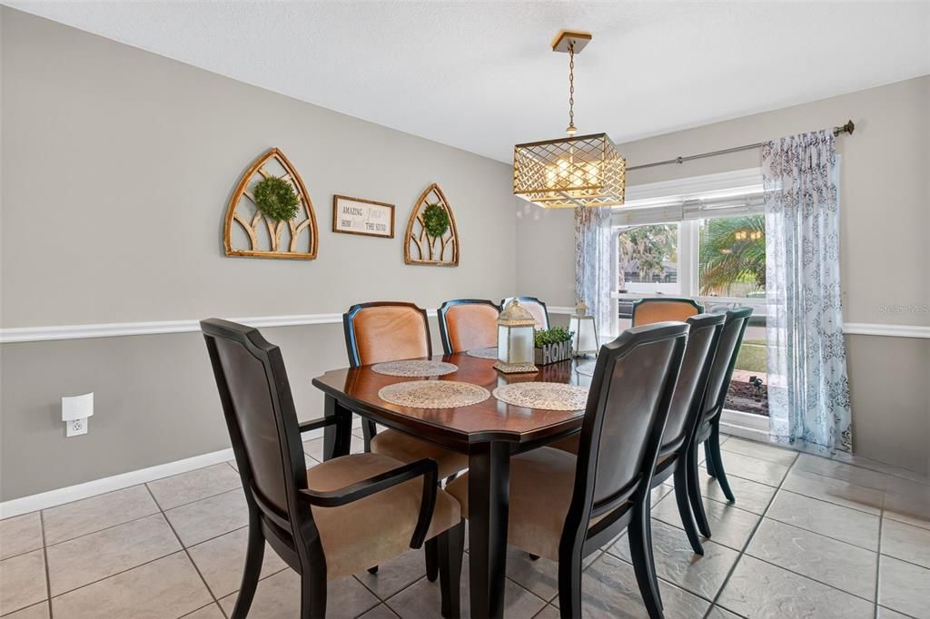 En Venta: $459,000 (4 camas, 2 baños, 2072 Pies cuadrados)