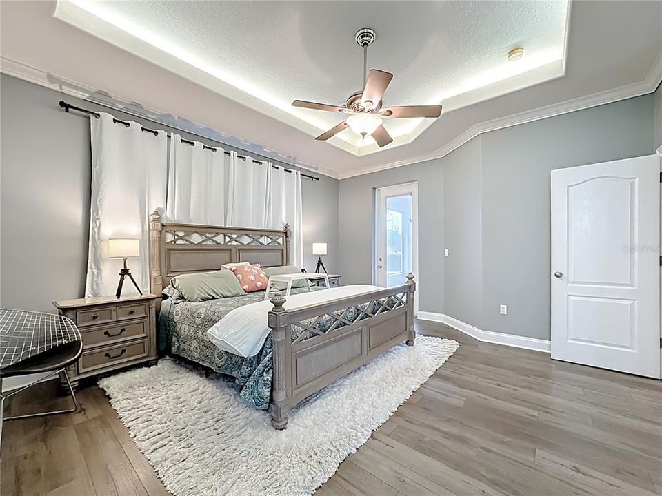 For Sale: $674,990 (4 beds, 2 baths, 2178 Square Feet)