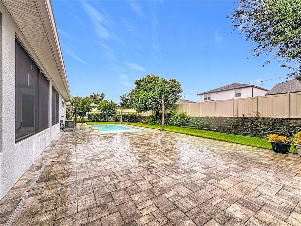 For Sale: $674,990 (4 beds, 2 baths, 2178 Square Feet)