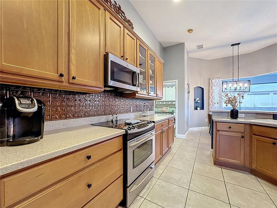 For Sale: $674,990 (4 beds, 2 baths, 2178 Square Feet)