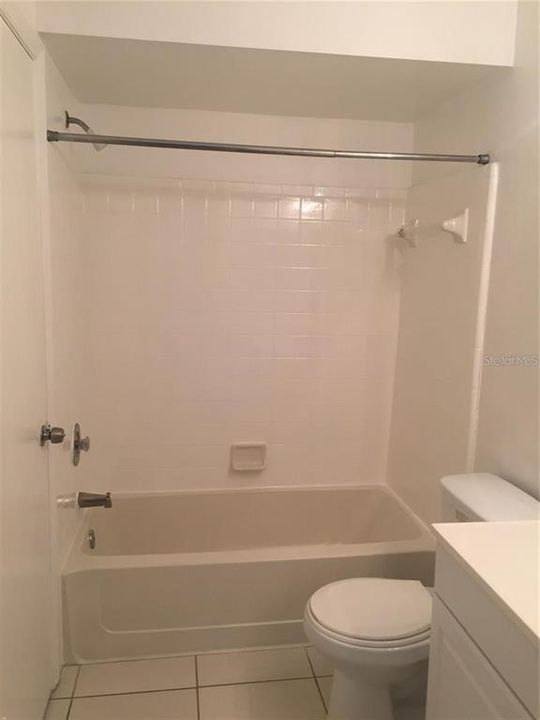 Под контрактом: $1,400 (2 спален, 1 ванн, 934 Квадратных фут)