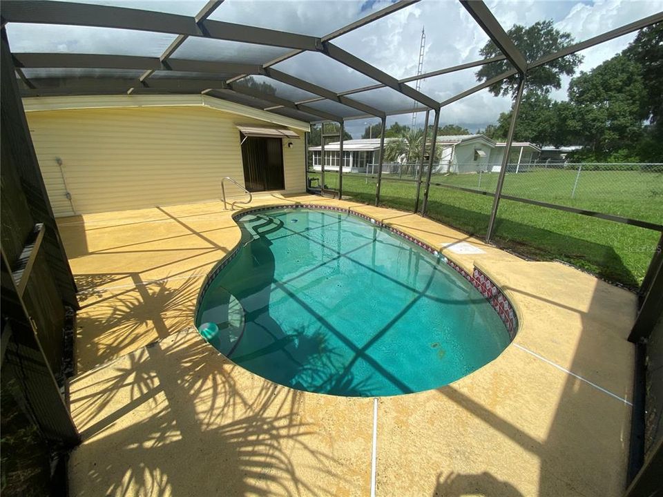 Activo con contrato: $145,000 (2 camas, 2 baños, 1372 Pies cuadrados)