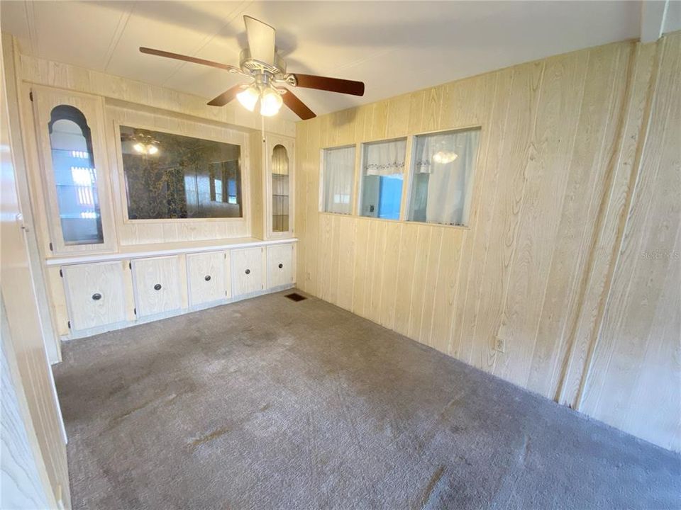 Activo con contrato: $145,000 (2 camas, 2 baños, 1372 Pies cuadrados)