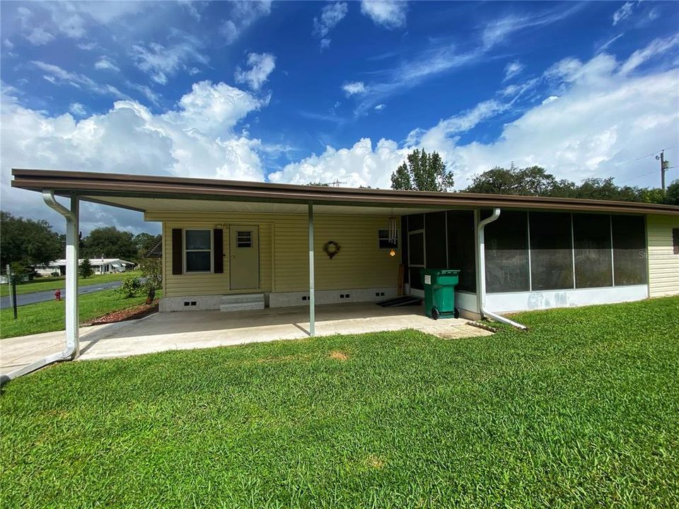 Activo con contrato: $145,000 (2 camas, 2 baños, 1372 Pies cuadrados)