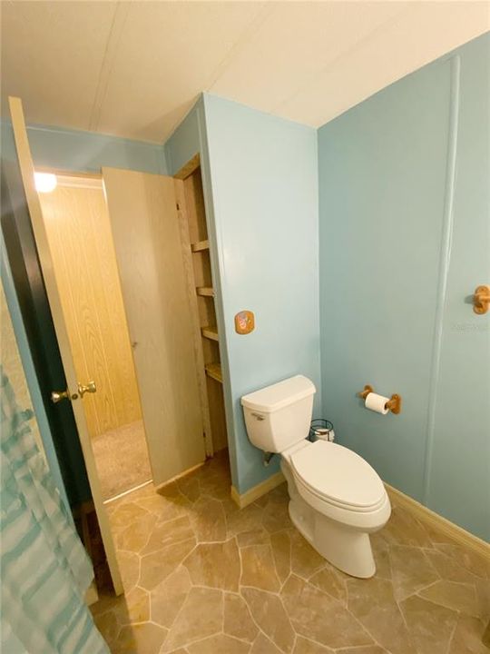 Activo con contrato: $145,000 (2 camas, 2 baños, 1372 Pies cuadrados)