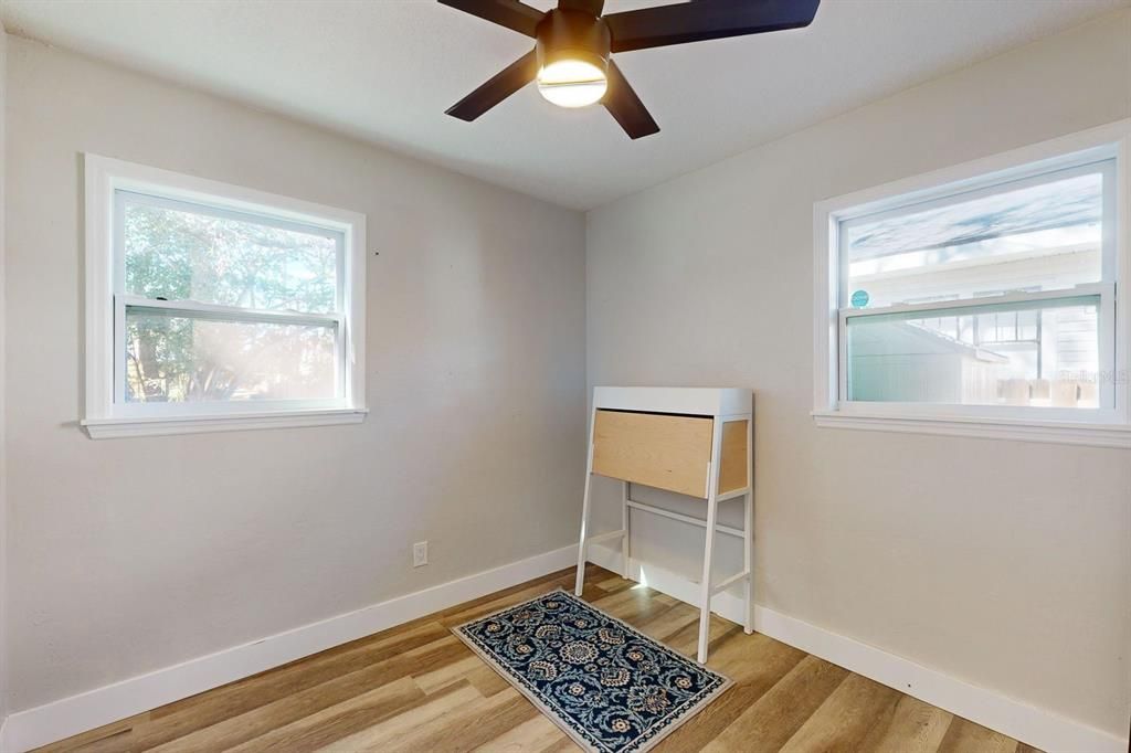 En Venta: $285,000 (3 camas, 1 baños, 920 Pies cuadrados)