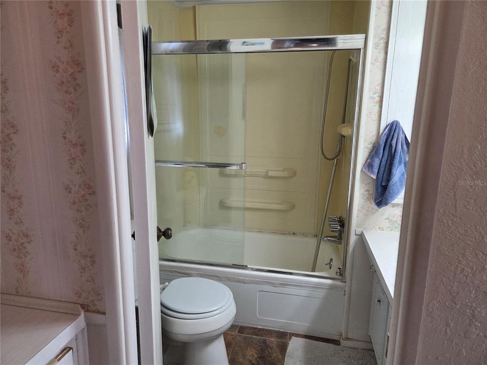 Под контрактом: $90,900 (1 спален, 1 ванн, 552 Квадратных фут)