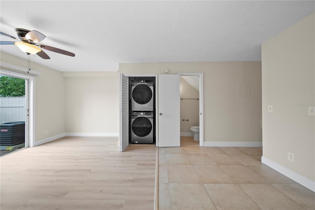 For Rent: $1,900 (2 beds, 1 baths, 928 Square Feet)