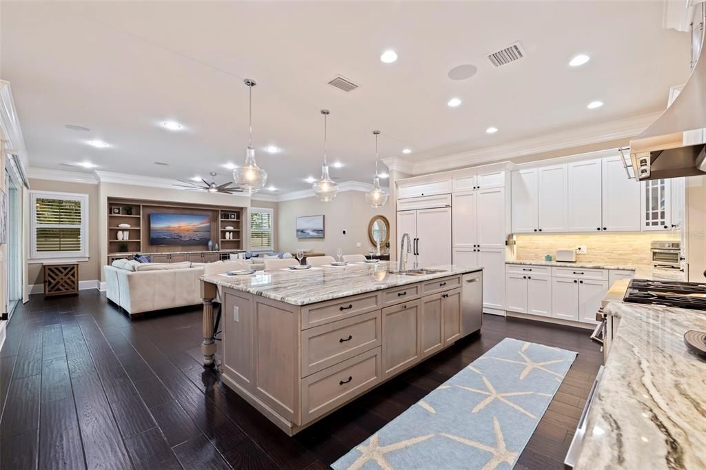 For Rent: $17,000 (4 beds, 5 baths, 4082 Square Feet)