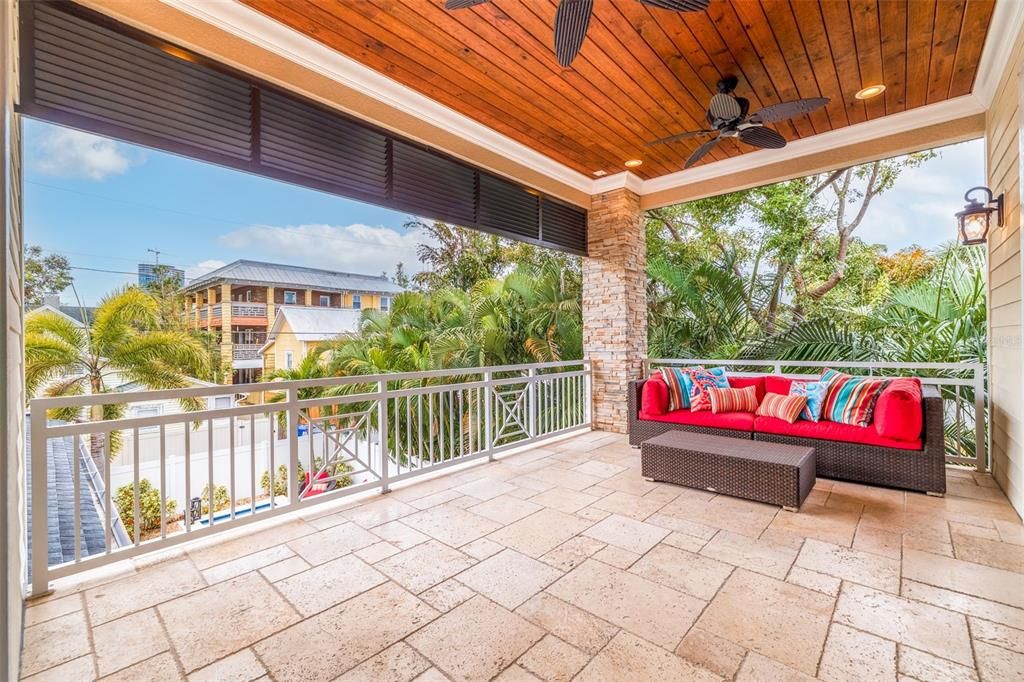 For Rent: $17,000 (4 beds, 5 baths, 4082 Square Feet)