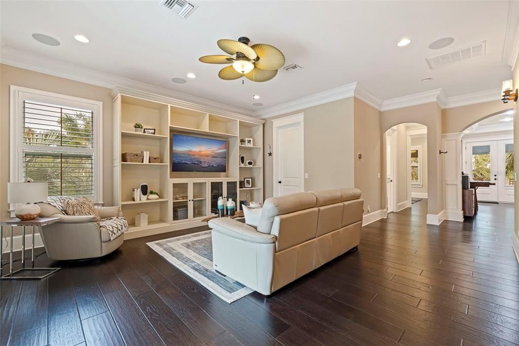 For Rent: $17,000 (4 beds, 5 baths, 4082 Square Feet)