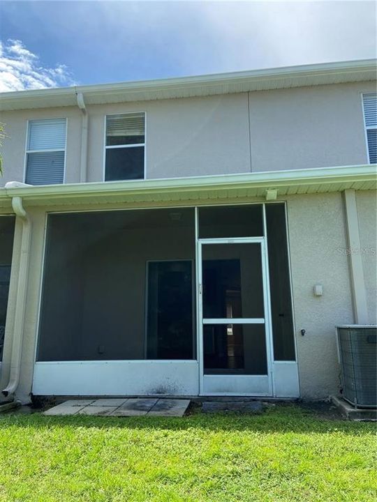 For Rent: $1,900 (2 beds, 2 baths, 1337 Square Feet)