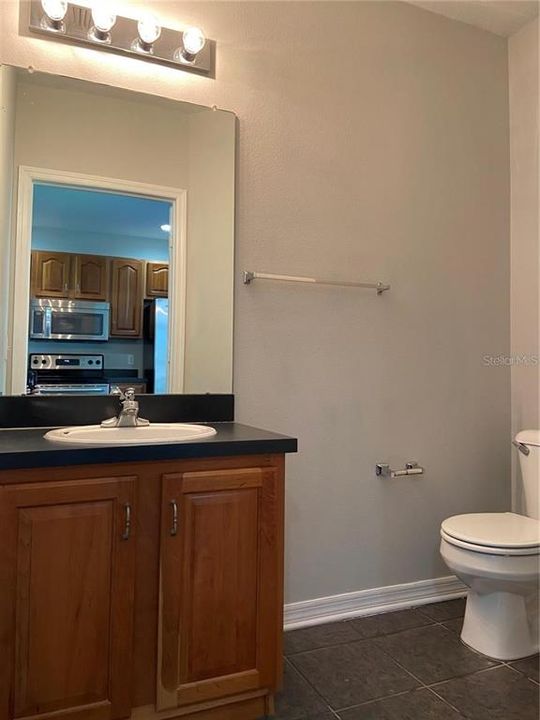 For Rent: $1,900 (2 beds, 2 baths, 1337 Square Feet)