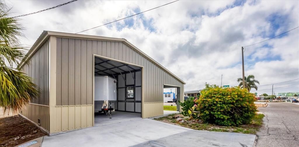 For Sale: $394,000 (2 beds, 2 baths, 1056 Square Feet)