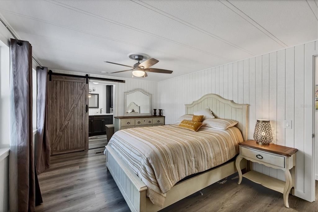 For Sale: $394,000 (2 beds, 2 baths, 1056 Square Feet)