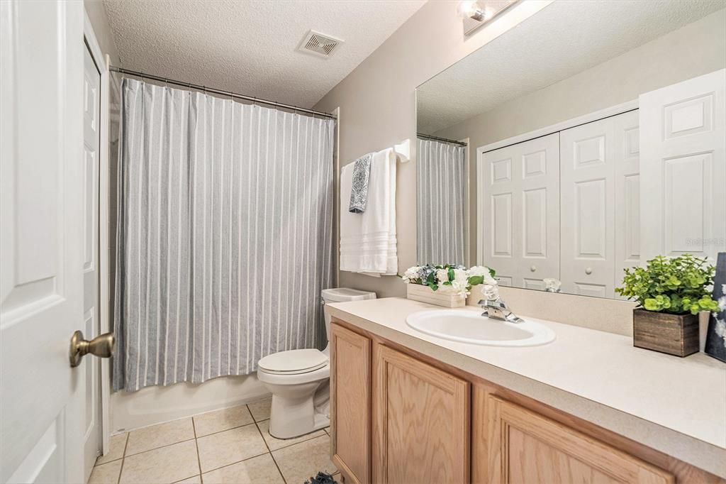 For Sale: $254,000 (2 beds, 2 baths, 1580 Square Feet)