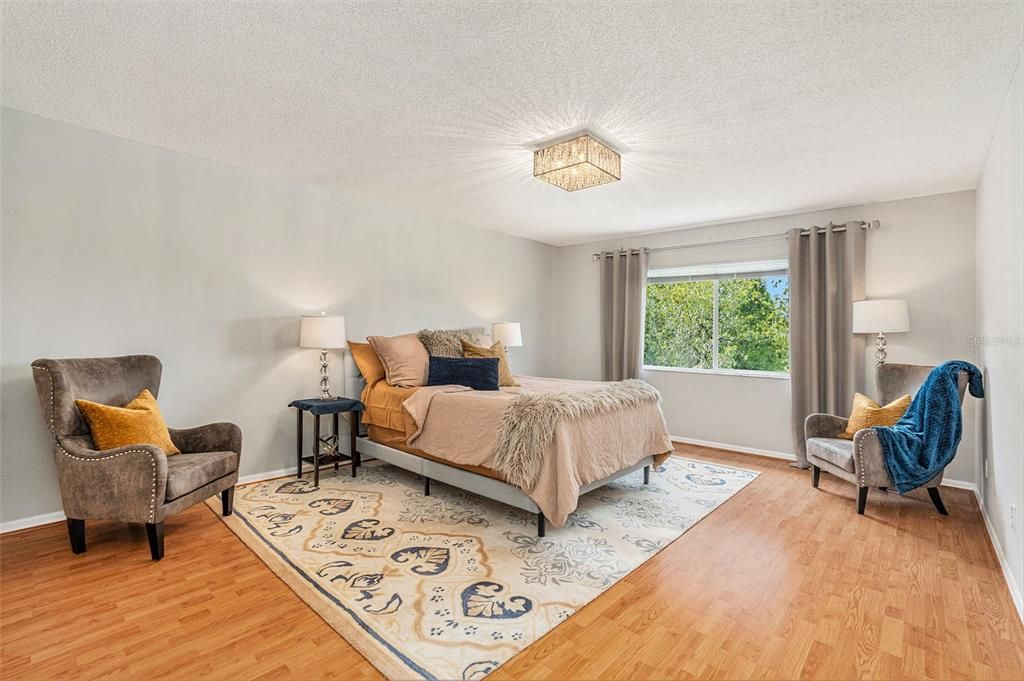 For Sale: $254,000 (2 beds, 2 baths, 1580 Square Feet)