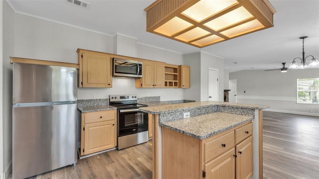 For Sale: $284,900 (4 beds, 2 baths, 2489 Square Feet)