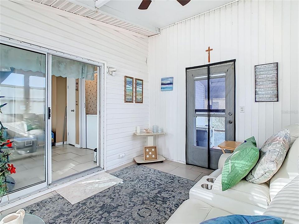 合同活跃: $209,900 (3 贝兹, 2 浴室, 1691 平方英尺)