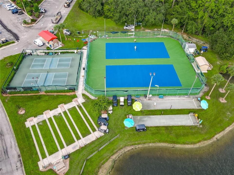 合同活跃: $209,900 (3 贝兹, 2 浴室, 1691 平方英尺)