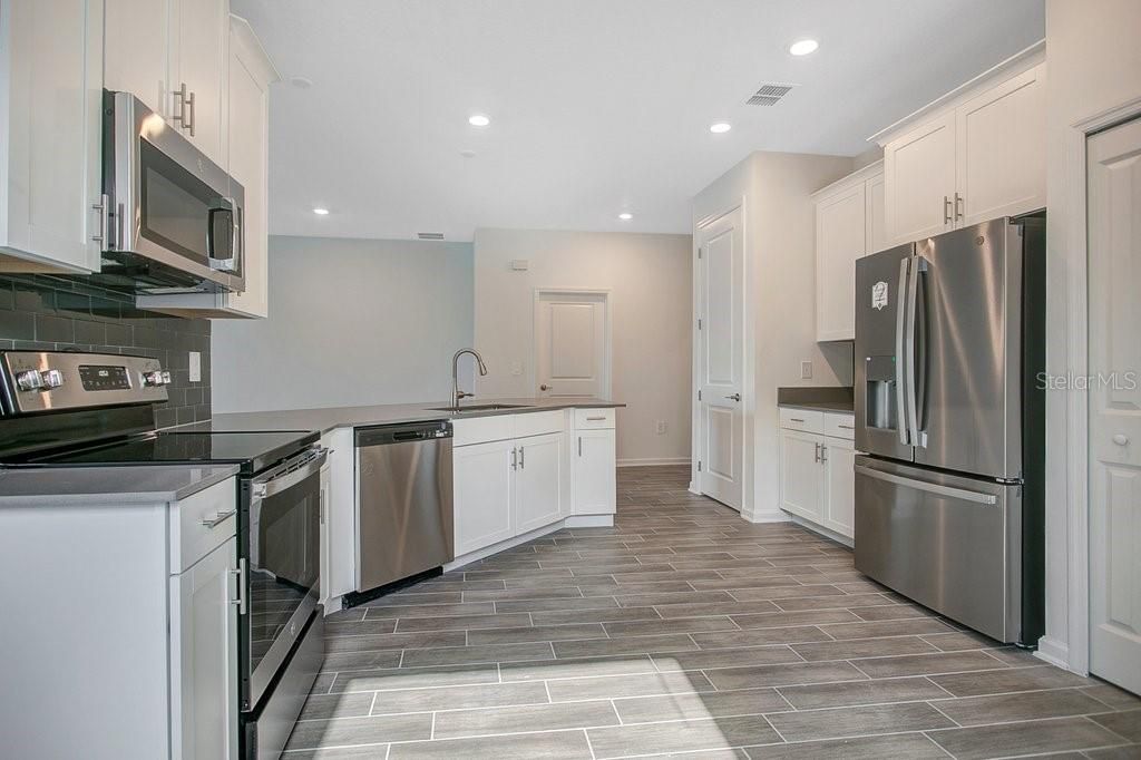 For Rent: $3,000 (4 beds, 3 baths, 2080 Square Feet)