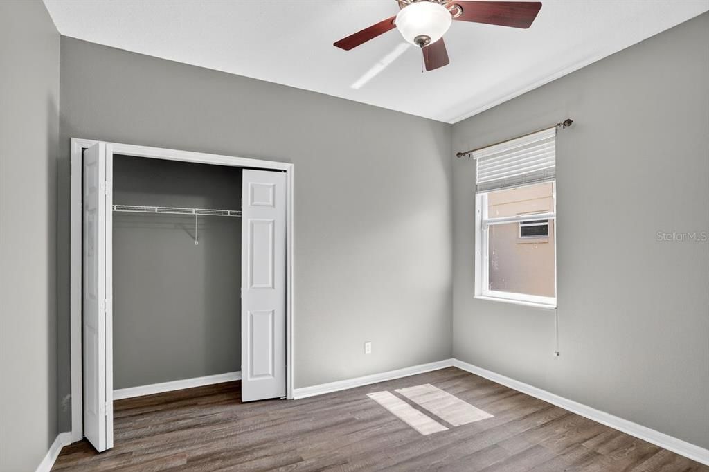 合同活跃: $730,000 (5 贝兹, 3 浴室, 2898 平方英尺)