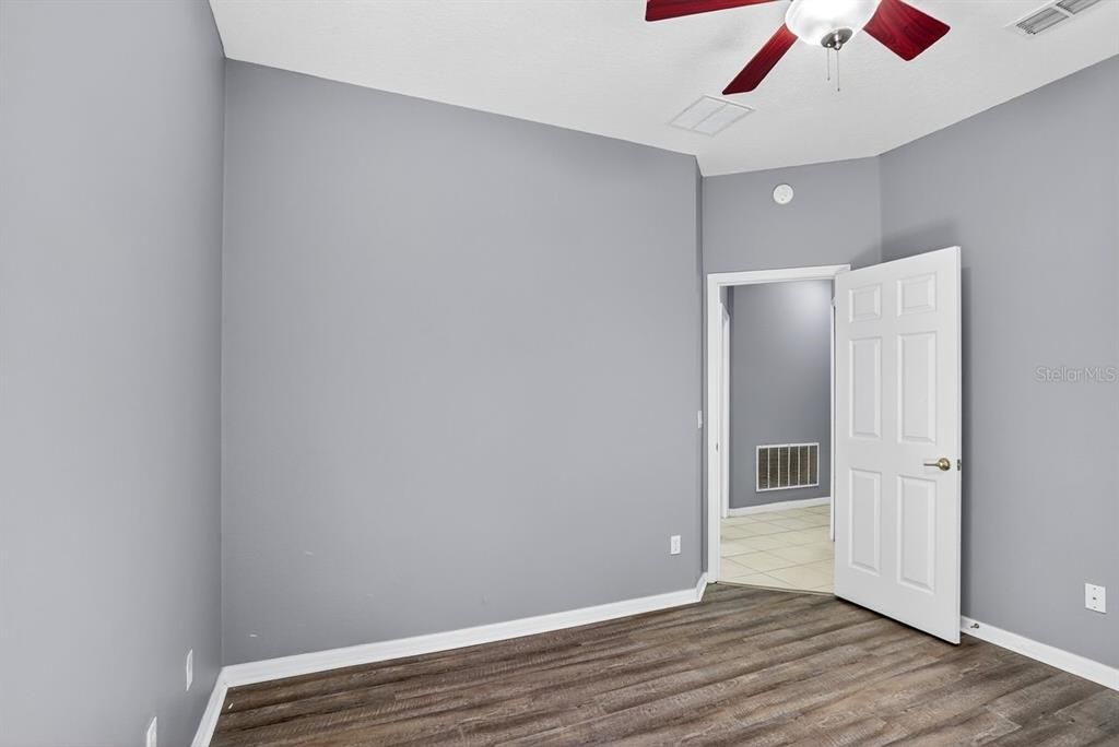 合同活跃: $730,000 (5 贝兹, 3 浴室, 2898 平方英尺)