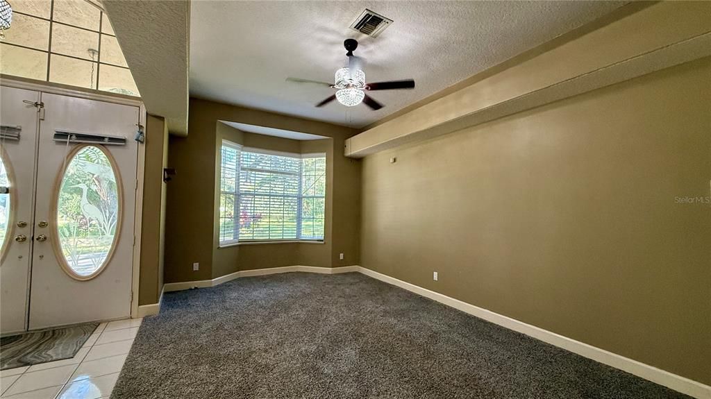 En Venta: $585,000 (4 camas, 3 baños, 3578 Pies cuadrados)