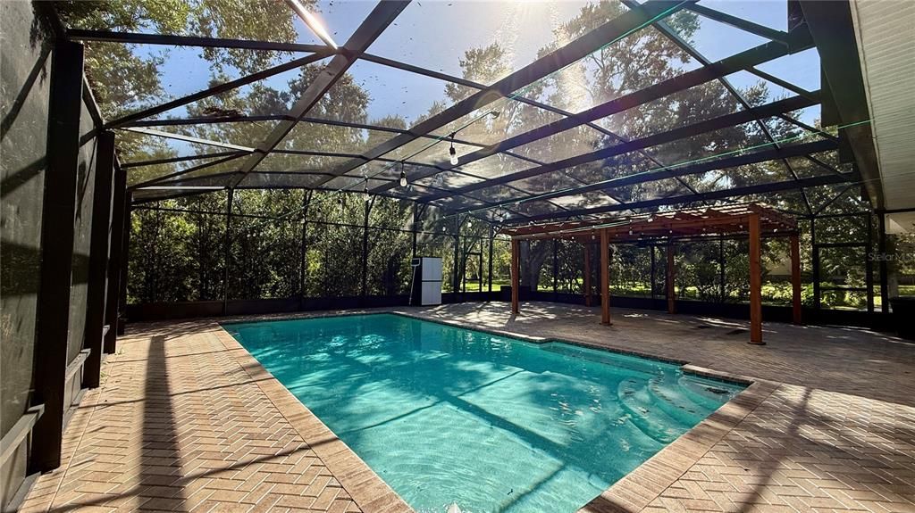 En Venta: $585,000 (4 camas, 3 baños, 3578 Pies cuadrados)