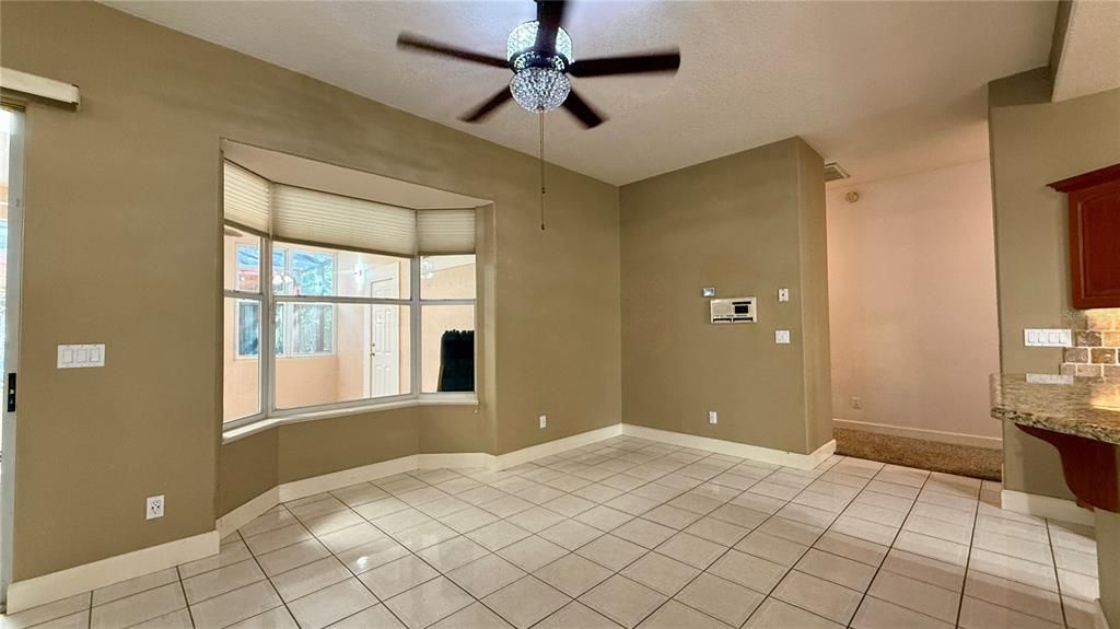 En Venta: $585,000 (4 camas, 3 baños, 3578 Pies cuadrados)