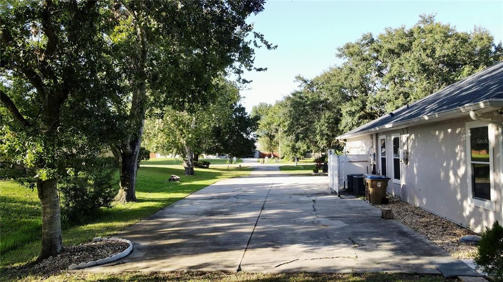 En Venta: $585,000 (4 camas, 3 baños, 3578 Pies cuadrados)