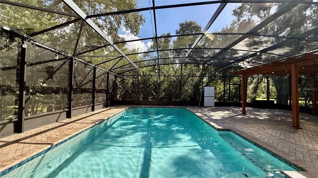 En Venta: $585,000 (4 camas, 3 baños, 3578 Pies cuadrados)