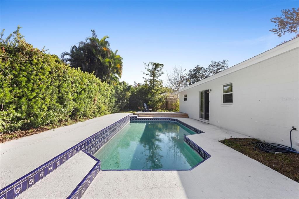 En Venta: $679,000 (4 camas, 3 baños, 1995 Pies cuadrados)