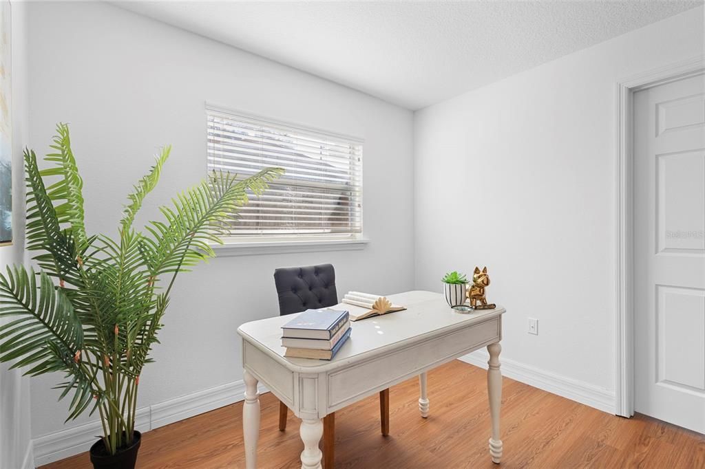 En Venta: $679,000 (4 camas, 3 baños, 1995 Pies cuadrados)