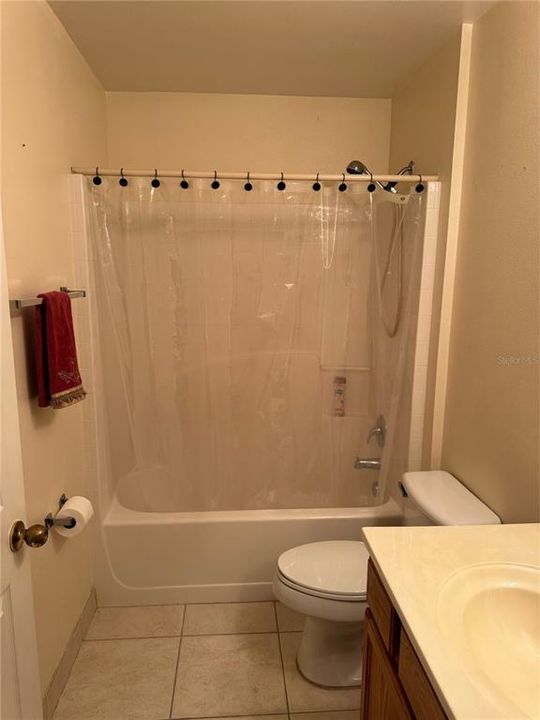 Под контрактом: $365,000 (3 спален, 2 ванн, 1617 Квадратных фут)