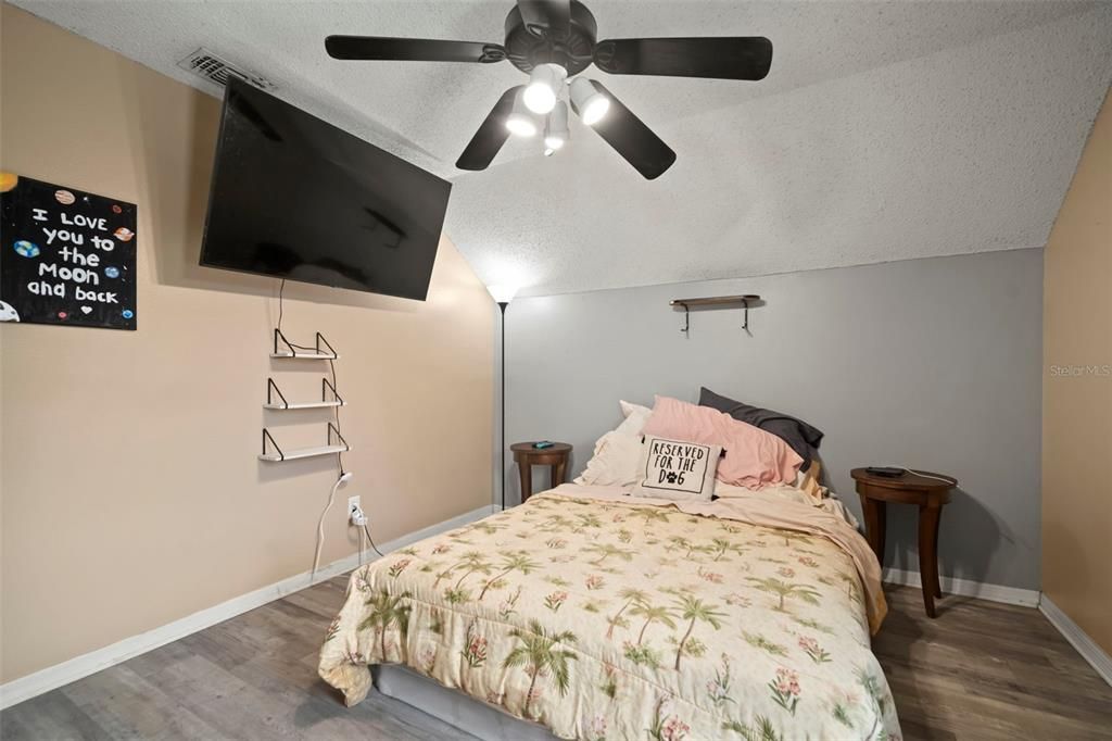 Active With Contract: $325,000 (4 beds, 2 baths, 1438 Square Feet)